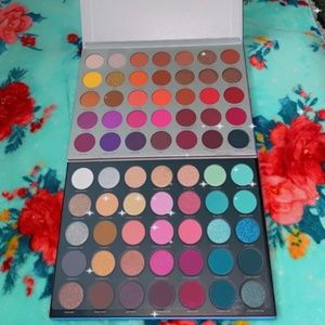 Makeup bundle